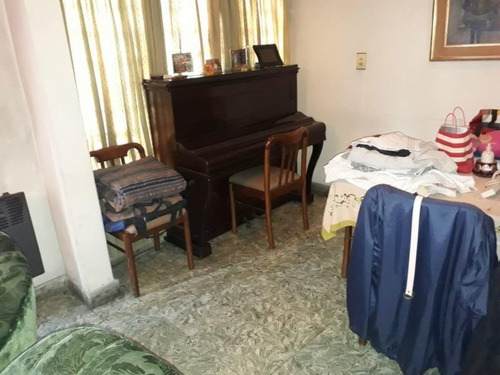 Casa 4 Ambientes En Venta