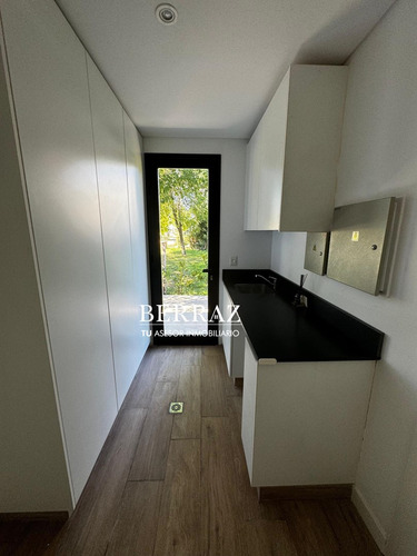 Casa Venta 4 Dormitorios Barrio Santo Tomás Lote De 450 M2 Pilar