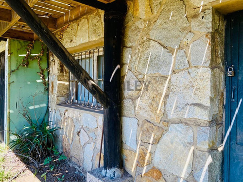 Casa En Venta De 4 Dorm. 3 Baños, Concón