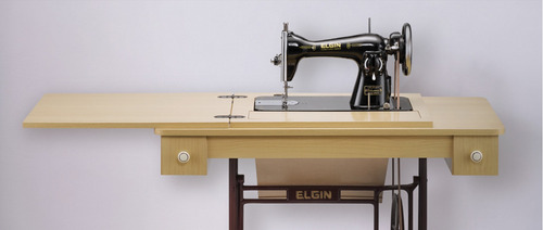 Máquina De Costura Reta Elgin B3 Pretinha Com Móvel E Pedal Máquina De Pedal Modelo Retrô