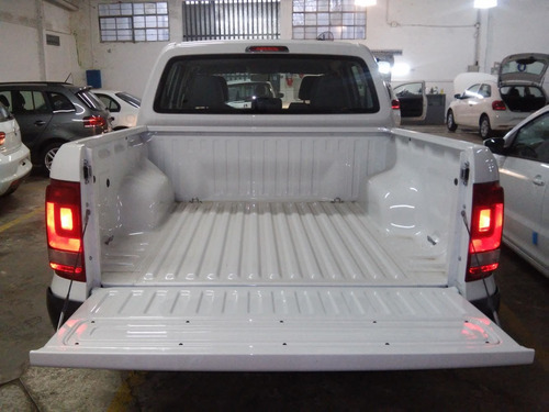 Imagen 6 de 25 de Volkswagen Amarok 2.0 Cd Tdi 140cv Trendline Llantas 2023 Dm