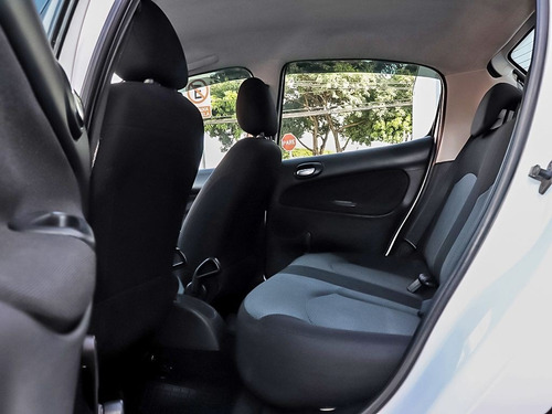 Imagem 7 de 15 de Peugeot 207 1.4 Xr 8v