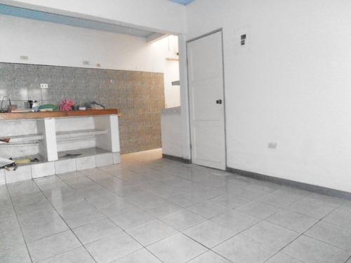 Imagen 2 de 6 de Apartamento 800 M De La Universidad Nacional