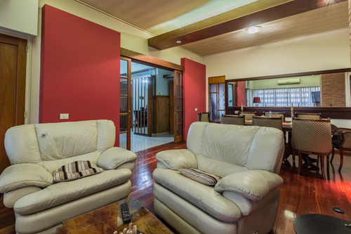 Venta Casa 4 Ambientes C/ Cochera - Pileta - Quincho - Permuta - Villa Devoto