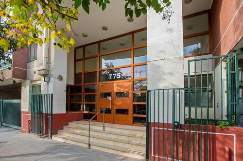 Arriendo Dpto A 3 Cuadras Del Metro En Barrio Patrimonial