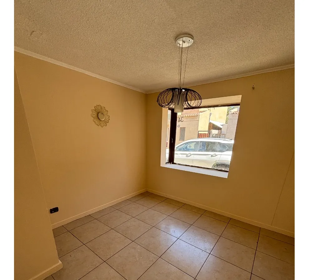 Imagen 3 de 9 de Excelente Casa En Condominio San Alfonso, Calle Larga