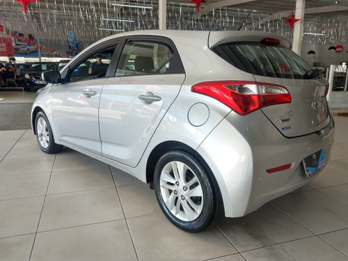 Hyundai Hb20 1.6 Comfort Plus 16v Flex 4p Automático