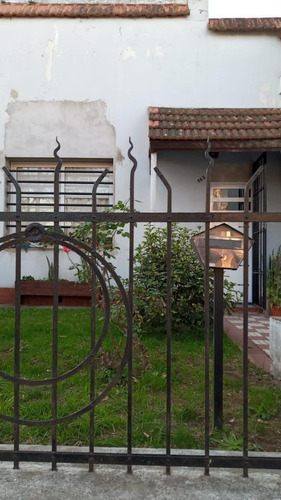 Imagen 2 de 19 de Casa Con Amplio Fondo, Calle 12 E 37 Y 39 Venta/permuta.