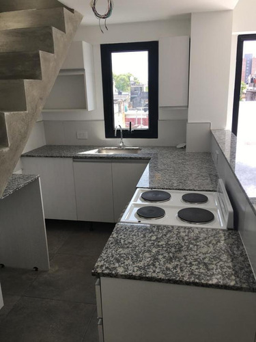 Imagen 4 de 8 de Duplex A Estrenar Pichincha - Iriondo 326