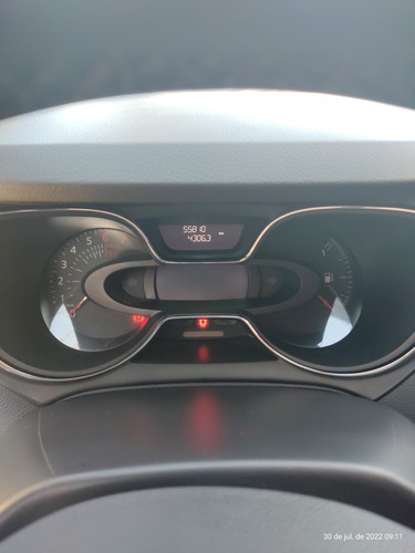 Imagen 6 de 9 de Renault Captur 2017 2.0 Zen