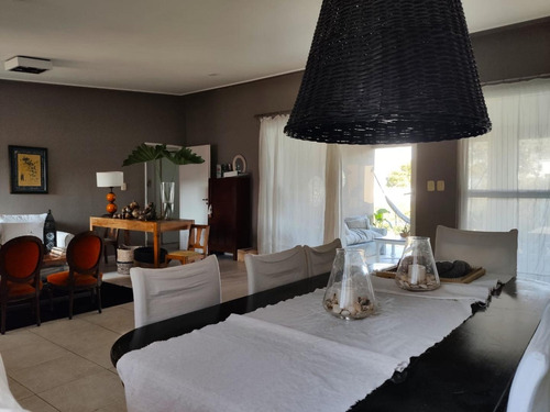 Imagen 15 de 22 de Casa En Venta - Excelente Propiedad En Barrio Cerrado