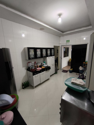 Casa À Venda, Com Área Total De 1.589.468 M2, Com 10 Cômodos