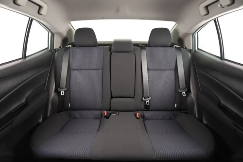 Imagen 6 de 17 de Toyota Yaris Xls 6m/t 5p $ 8.760.000 L2