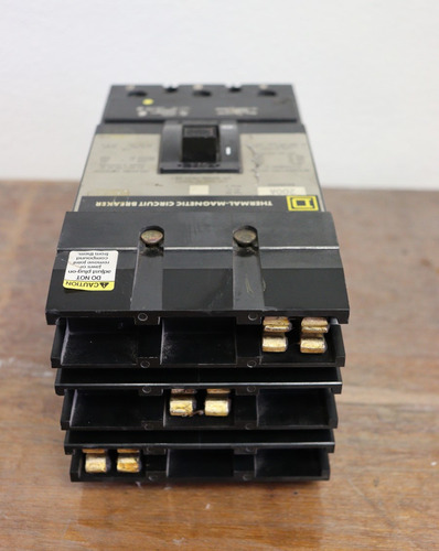 Breaker Square D Ka36200 200 Amp (Usado)
