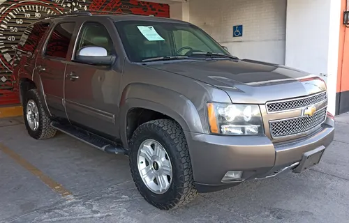 Chevrolet Tahoe E Suv Piel Cd 2a Fila Asientos 4x4 At