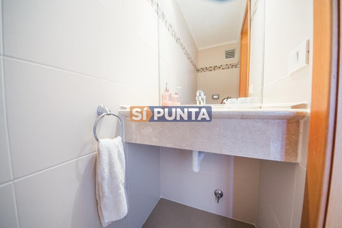 Imagen 6 de 10 de Apartamento En Venta - Brava
