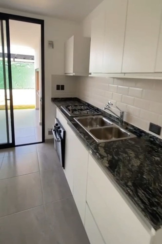 Imagen 21 de 21 de Duplex En Venta De 3 Dormitorios, Galeria Cubierta Con Asador, Cochera Doble