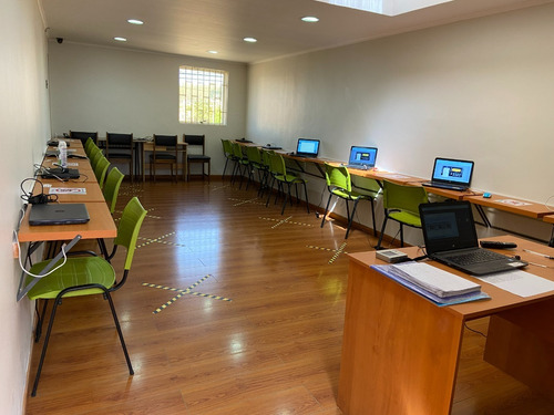 Imagen 14 de 16 de Estupenda Casa Para Uso Comercial En Talcahuano