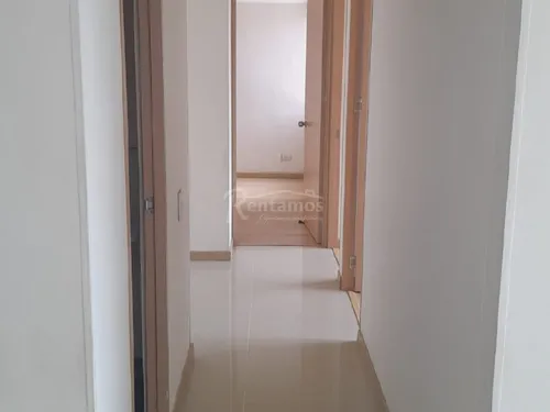 Apartamento En Arriendo En Prados De Sabaneta. Cod A776133