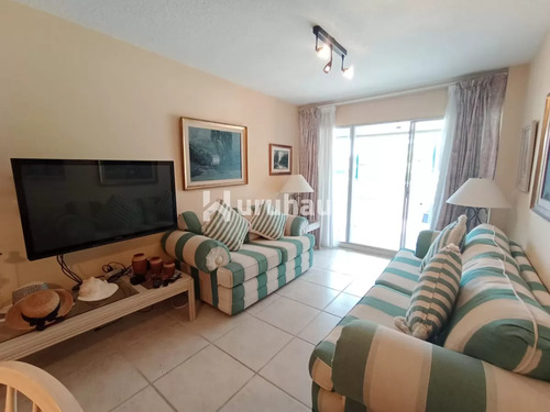 Apartamento Rambla, 3 Dormitorios