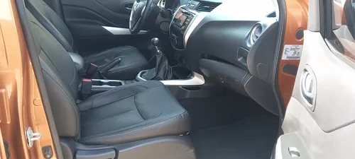 Nissan Np300 Frontier 2019 Le Platinum