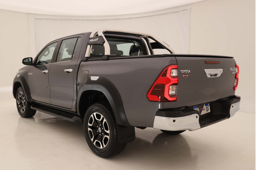 Toyota Hilux 2.8 Cd Srx 177cv 4x2 At