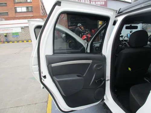 Renault Duster 4x2 1600cc Mt Aa