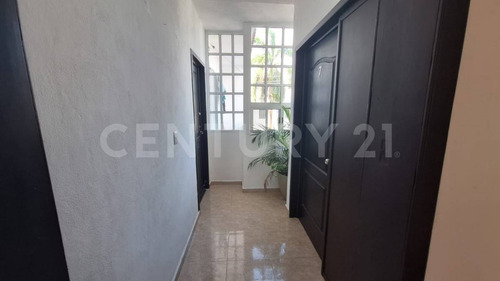 Se Renta Edificio De Departamentos 5ta Avenida Y Calle 26 Playa Del Carmen P4177