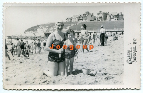 Foto Carboni Mujer Niña Traje De Baño Mar Del Plata 1952
