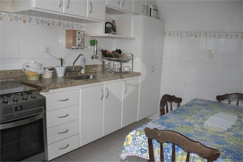 2 Quartos, Sala, Garagem E Mobiliado. - 271-im568945