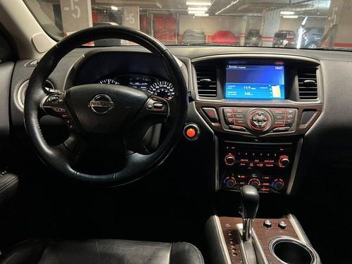 Nissan Pathfinder EXCLUSIVE 4x4