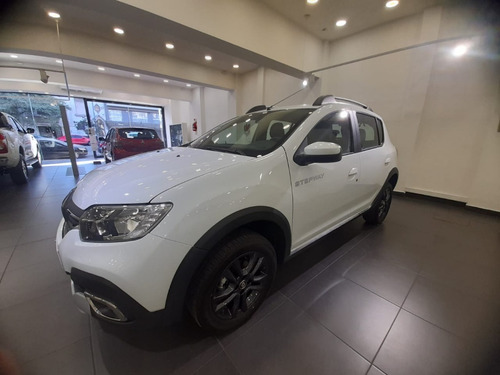 Imagen 8 de 15 de Renault Sandero Stepway (cp)