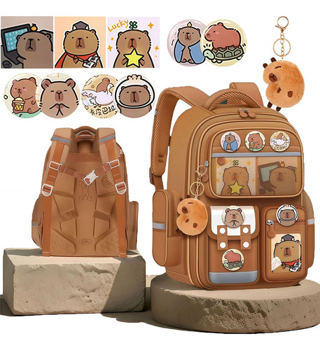 Mochila Capibara Escolar Kawaii Con Accesorios Compartimentos Premium Marrón Claro Tela De Oxford