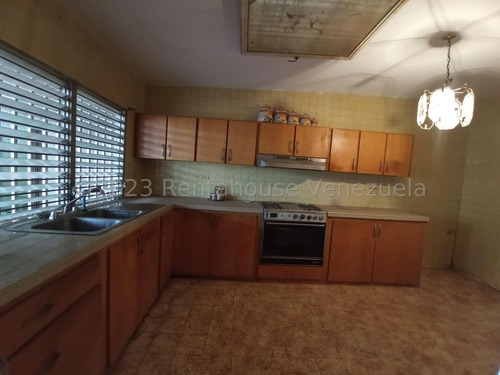 Casa En Venta En Urb La Trinidad Mls 24-13770 Haydee Espinoza