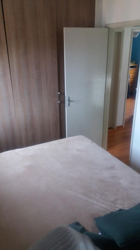 Casa Sobrado De 3 Quartos Com Garagem Bem Localizada