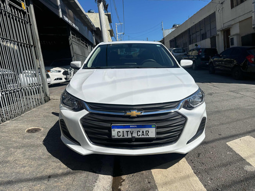 Chevrolet Onix plus 1.0 Lt 2 4P