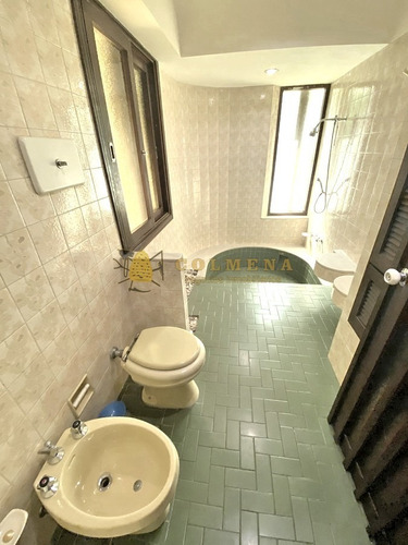 Mansa, 5 Dorm Y Dependencia Con Piscina- Ref: 3647