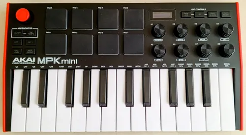 Controlador Midi Akai Mpk Mini 3 Con Cable Usb, Poco Uso (Usado)