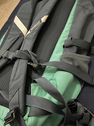 Mochila Patagonia Petrolia Trekking Montañismo 28l. Un Uso (Usado)