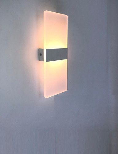 Aplique De Pared Led 7w Cálido Con Acrilico Y Metal 40cm