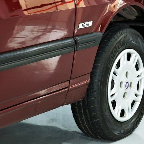 Imagem 3 de 5 de Kit Adesivos Fiat Uno Mille Ep 1.0 I.e Emblemas Resinado