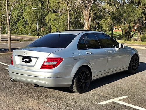 Imagen 4 de 15 de Mercedes Benz C250 Avantgarde At 2013