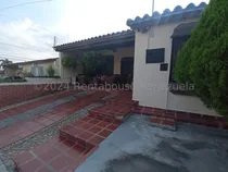 Comprar & Maria Luisa Mendoza Vende Hermosa Casa Con Estilo Colonial En Excelente Zona De Cabudare En Optimas Condiciones Con Todos Los Servicios Basicos Operativos 2 5 2 0 7 9                                