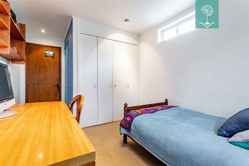 Venta Casa 6 Dormitorios 4 Baños En Cerro Calan, Las Condes