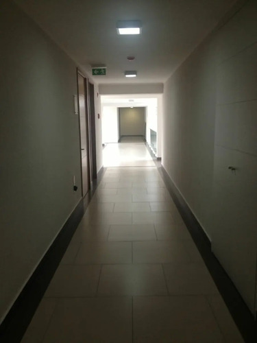 Oficina En Edificio Studio Office, Calle Baquedano.