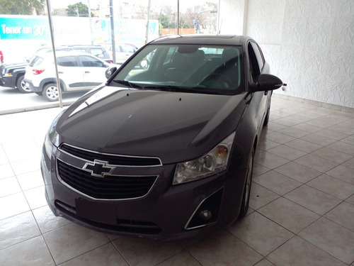 Imagen 2 de 14 de Chevrolet Cruze