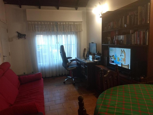 Imagen 4 de 23 de Ph Frente - 3 Ambientes - Fondo - Cocheras - Servicios - Cas