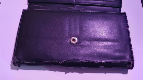 Billetera Xl Muy Usada Negro Tachas (Usado)