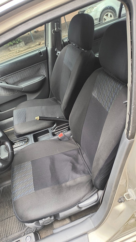 Honda Civic 1.7 Lx Aut. 4p