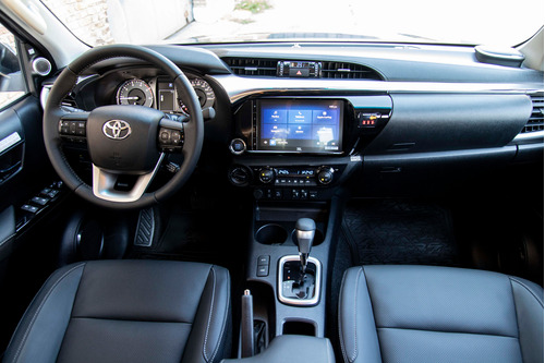 Toyota Hilux Pick-up 2.8 Cd Srx 204cv 4x4 At